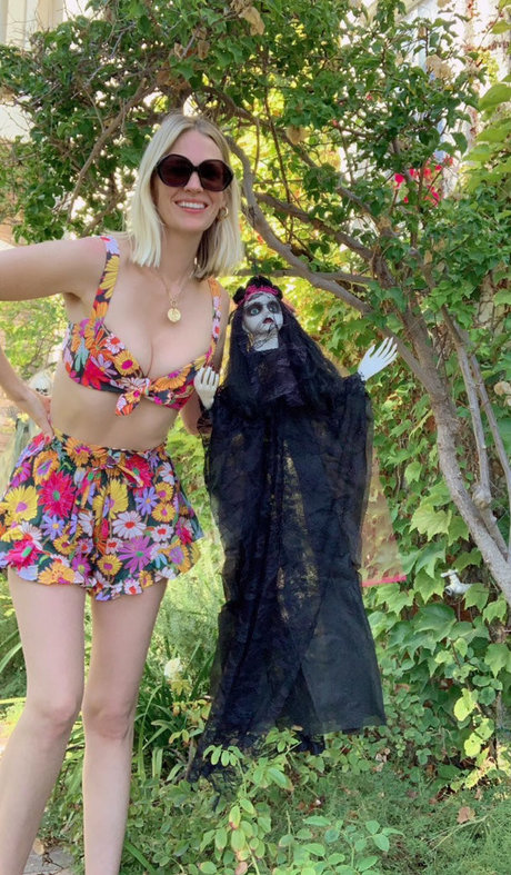 Naken lekkede OnlyFans-bilde av January Jones