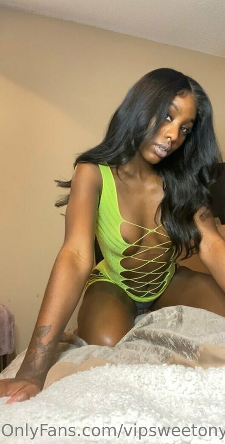 Foto nua vazada do OnlyFans de Vipsweetonyxx