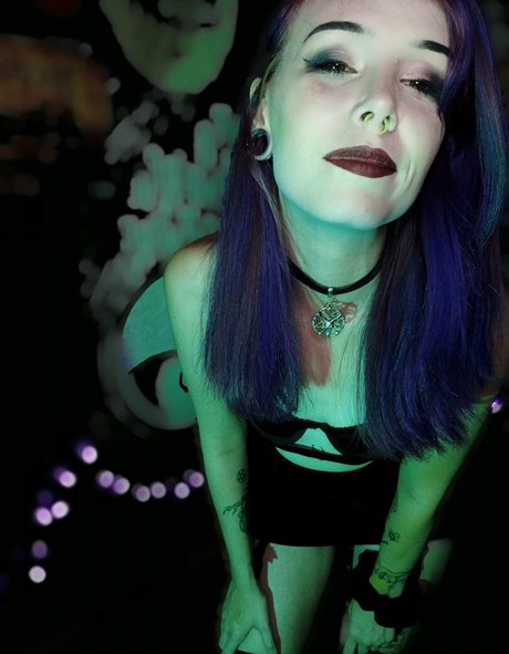 Modernmorticia