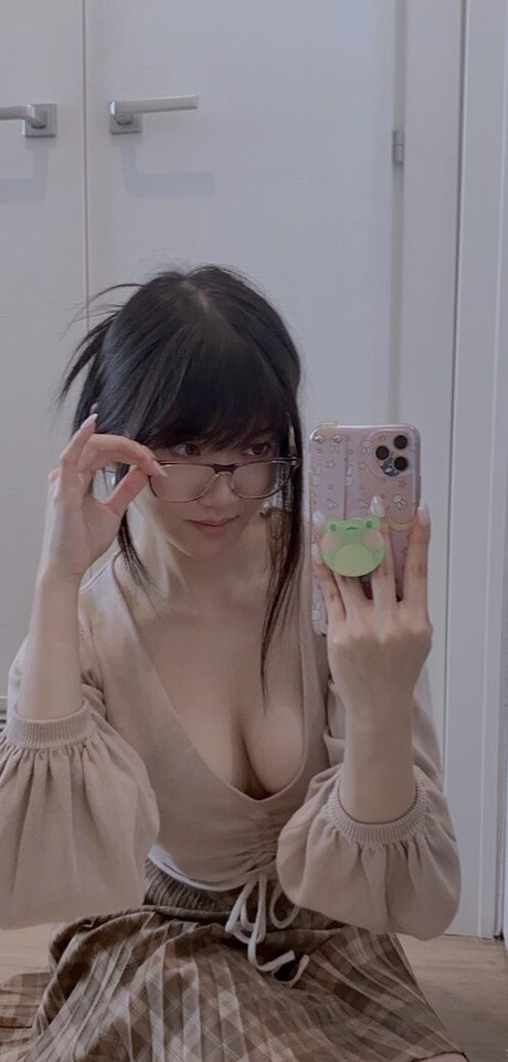 Nahá fotka uniklých OnlyFans od Aria Saki