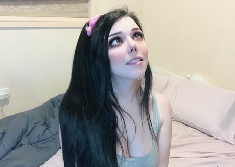 Nacktes geleaktes OnlyFans-Foto von Aliciaahegao