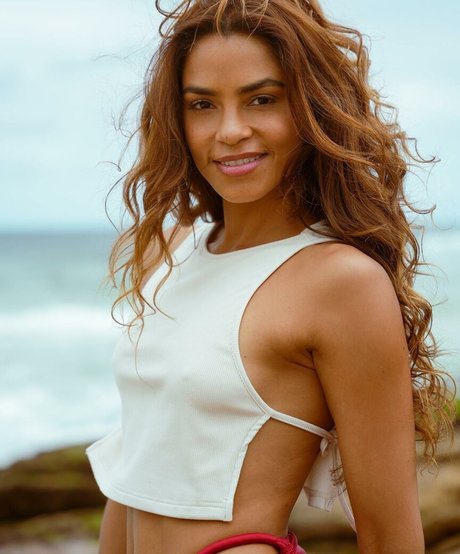 Nahá fotka uniklých OnlyFans od Lucy Alves