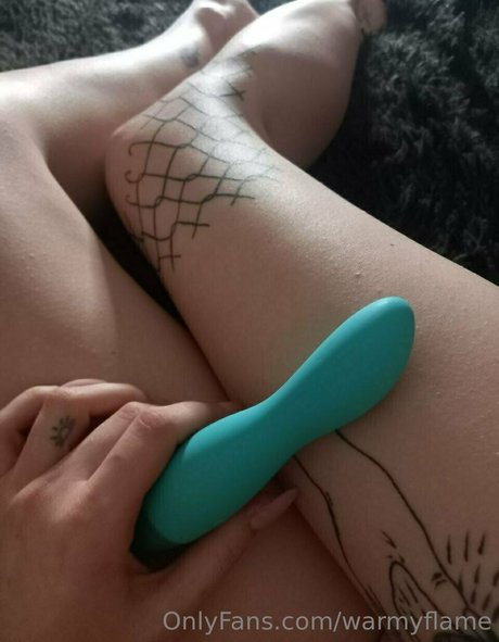 Naken lekkede OnlyFans-bilde av Warmyflame