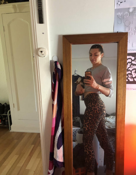 Naken lekkede OnlyFans-bilde av Chippiechipsbimbo