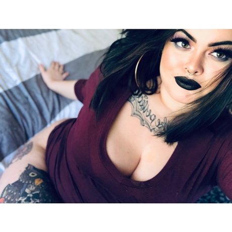 Alaston vuotanut OnlyFans-kuva Baby 