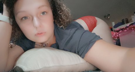 Naakte gelekte OnlyFans-foto van Sarah Thomas
