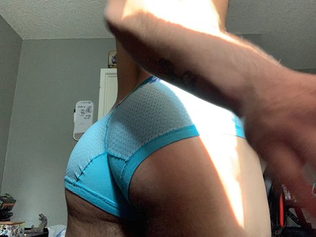 Naken läckt OnlyFans-bild av Santiago 