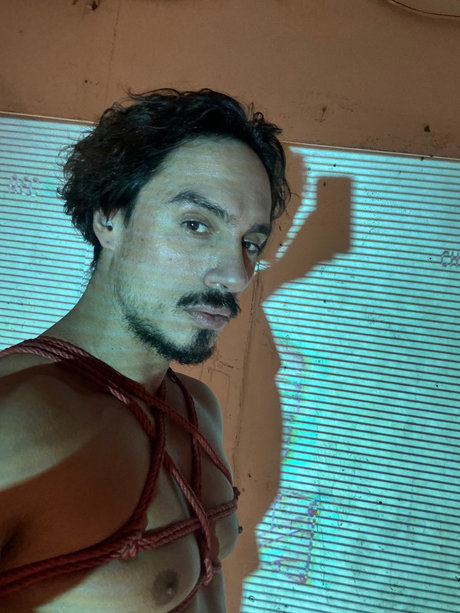 Naken läckt OnlyFans-bild av Santino Fausto