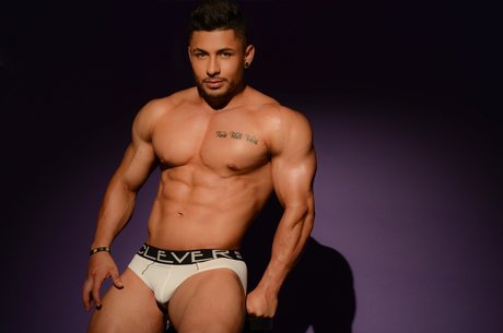 Naken läckt OnlyFans-bild av Santiaesthetic