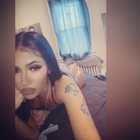 Naken läckt OnlyFans-bild av Wet As Pvssy Santana Lee