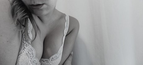 Naken lekkede OnlyFans-bilde av Sansqun Free