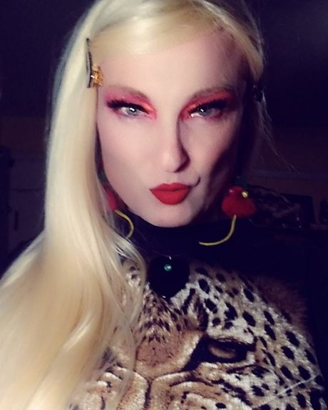 Dovima Vanaussen
