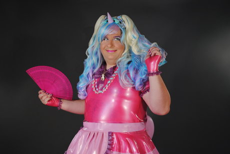 Nahá fotka uniklých OnlyFans od Sailor Bear Zodar