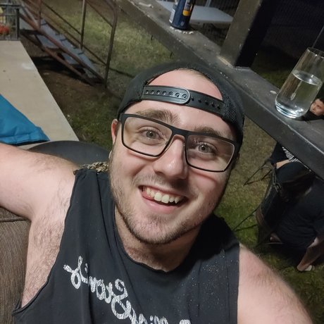 Naken läckt OnlyFans-bild av Xavier Goodwil