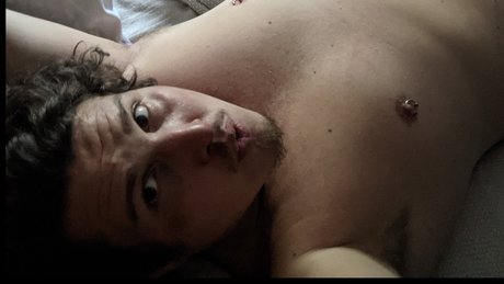 Nahá fotka uniklých OnlyFans od Stormageddondarklord