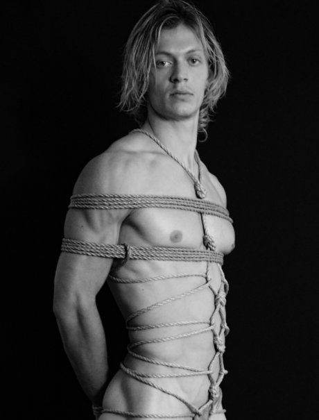 Nahá fotka uniklých OnlyFans od Romain