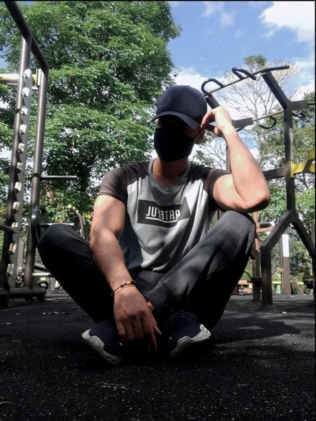 Naken läckt OnlyFans-bild av Soy Saturno