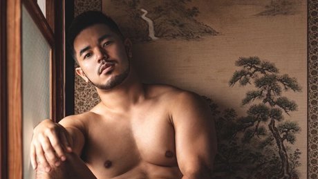 Nahá fotka uniklých OnlyFans od Satoshi