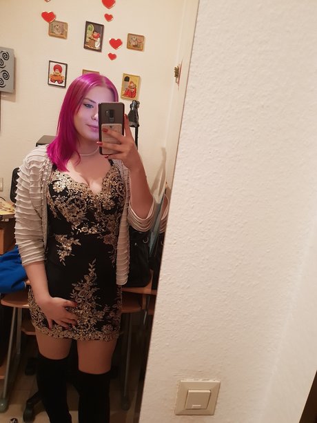 Nacktes geleaktes OnlyFans-Foto von Jesmin