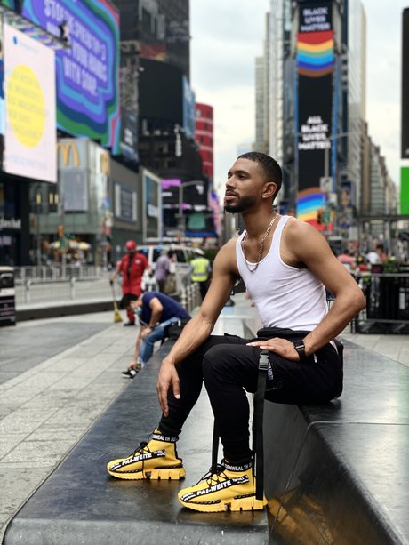 Alaston vuotanut OnlyFans-kuva Prince