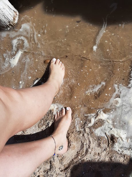 Naken läckt OnlyFans-bild av Miyoshi
