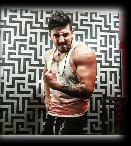 Naken läckt OnlyFans-bild av Tony Rod