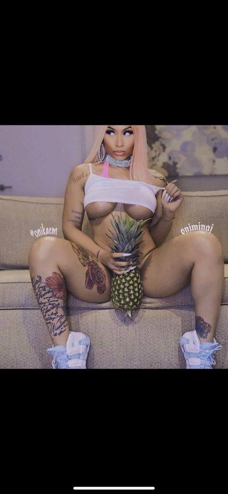 Nacktes geleaktes OnlyFans-Foto von Cali