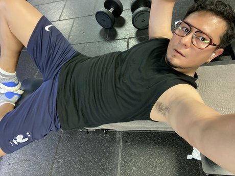 Naken läckt OnlyFans-bild av Victor Loher