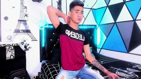 Naakte gelekte OnlyFans-foto van Yosser