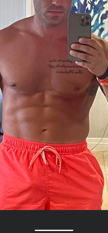 Naken läckt OnlyFans-bild av The Naked Preacher
