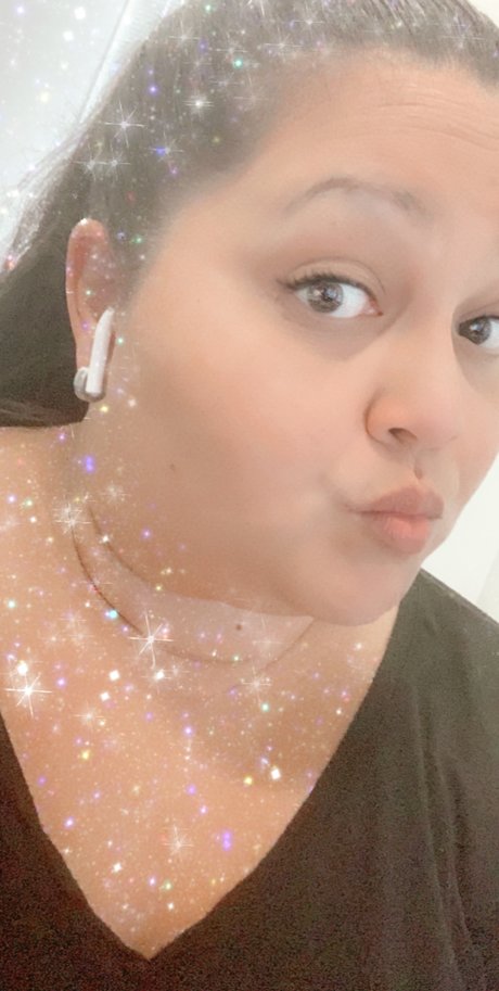 Alaston vuotanut OnlyFans-kuva China40