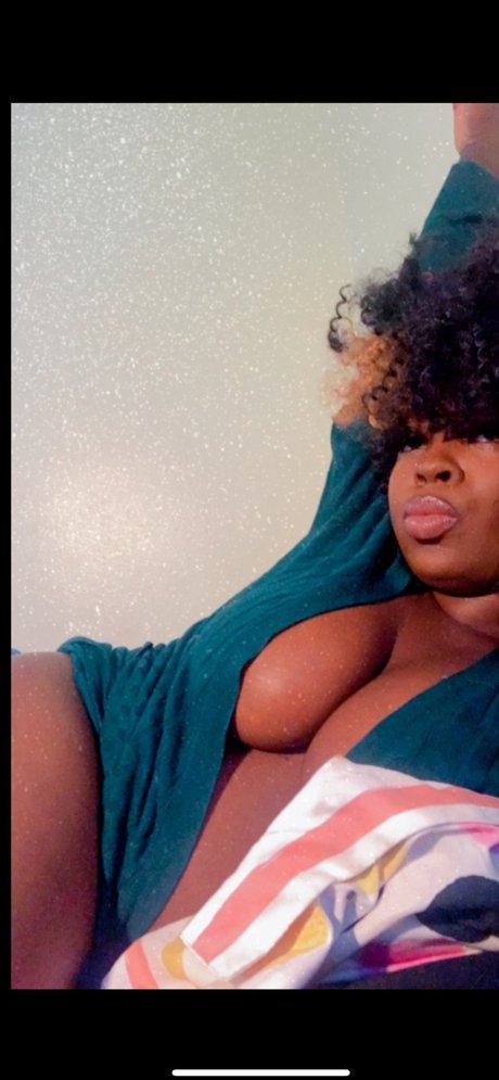 Foto nua vazada do OnlyFans de Ros