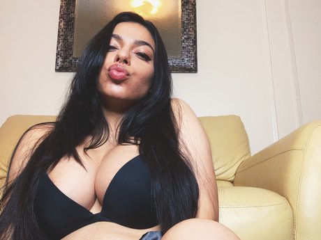 Naken läckt OnlyFans-bild av Toro Tha Don