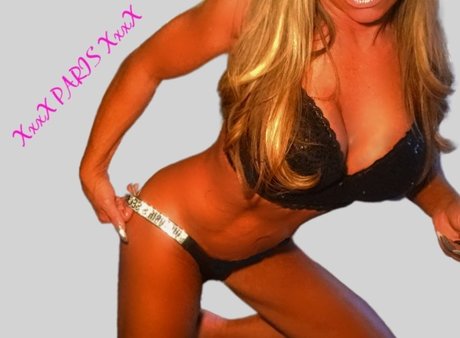 Naken läckt OnlyFans-bild av Xxxx Paris Xxxx
