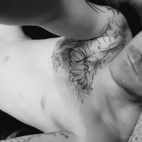 Naken läckt OnlyFans-bild av Mr Blue