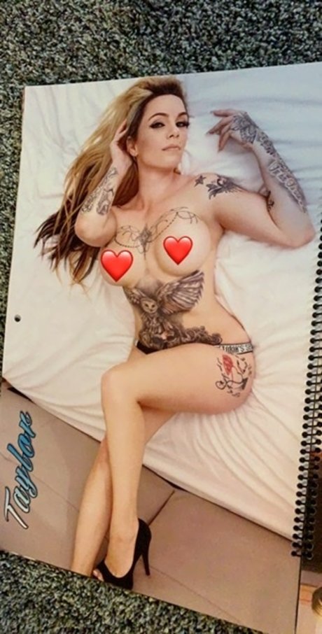 Alaston vuotanut OnlyFans-kuva Taylor Kain Free