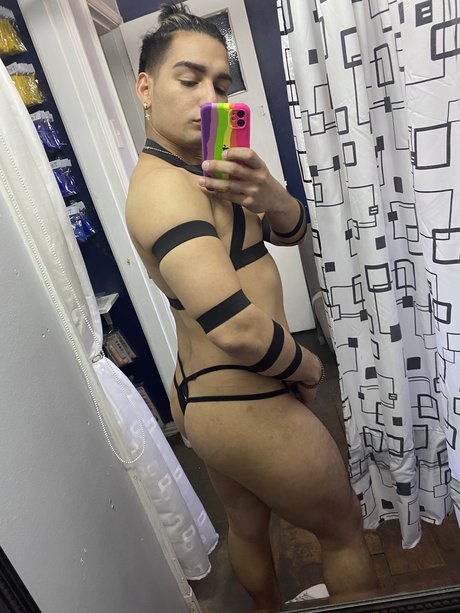 Naken läckt OnlyFans-bild av Luis Kike