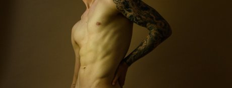 Naken lekkede OnlyFans-bilde av Nox 