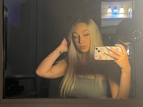 Обнаженная фотография утечки OnlyFans от London