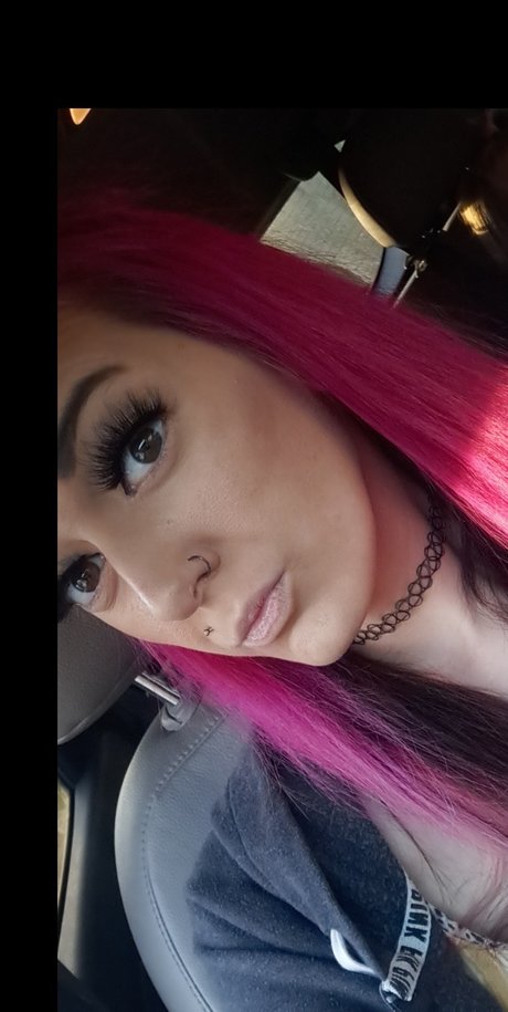 Holli Phoenix