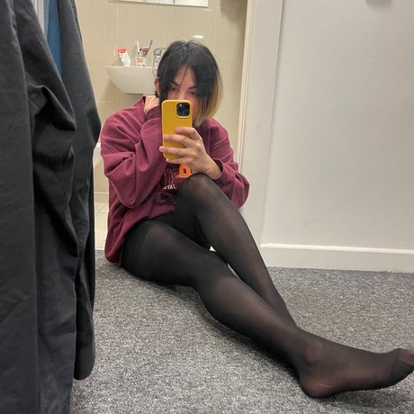 Naken läckt OnlyFans-bild av Yowu