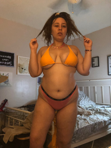 Nahá fotka uniklých OnlyFans od Stella Bars
