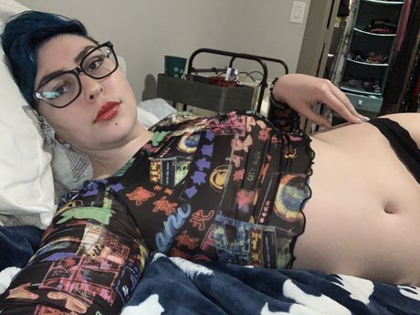 Naken läckt OnlyFans-bild av Snack Queen