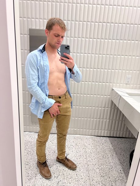 Обнаженная фотография утечки OnlyFans от Zach And Nolan