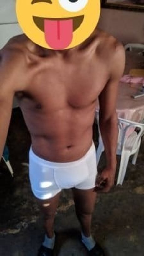Naken läckt OnlyFans-bild av Ronpeculo