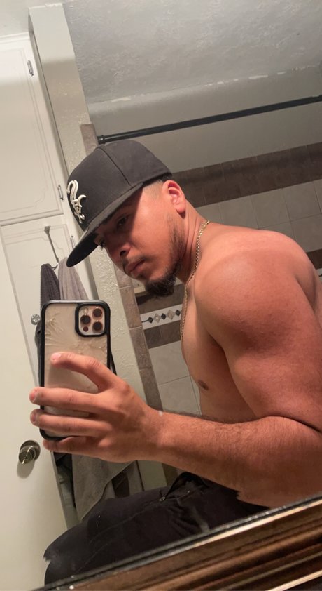 Nagie wyciekłe zdjęcie OnlyFans od Brandon