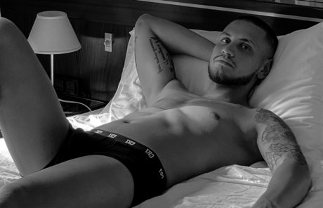 Nahá fotka uniklých OnlyFans od Truerikrdo