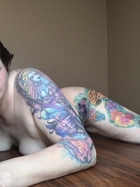 Naken lekkede OnlyFans-bilde av Twistedkitty