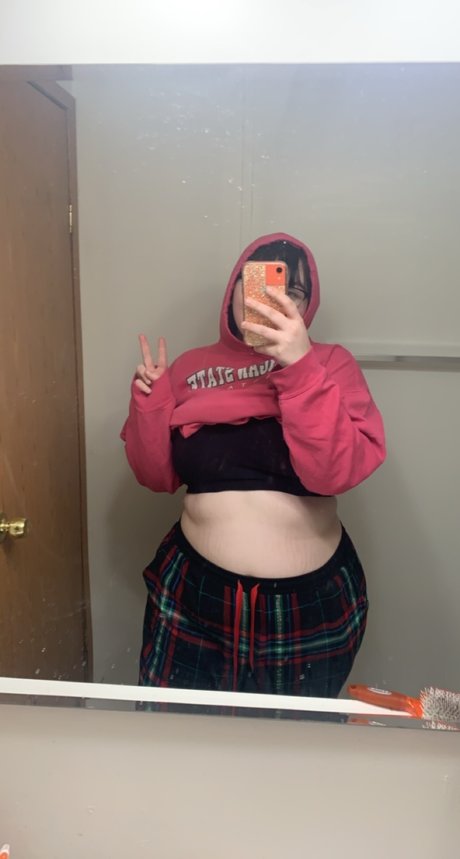 Alasti lekkinud OnlyFans-i pilt Linds And N8