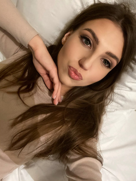Naakte gelekte OnlyFans-foto van Daria Pol